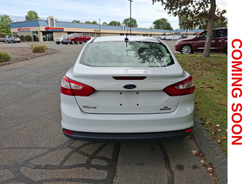 Used 2013 Ford Focus SE FWD image 7