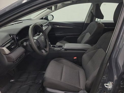 Used 2025 Toyota Camry LE FWD image 19