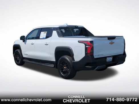 Used 2026 Chevrolet Silverado EV LT AWD/4WD image 7