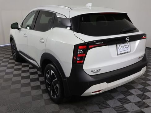 Used 2025 Nissan Kicks SR w/ Illumination Package AWD/4WD image 6