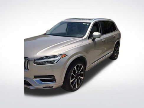Used 2024 Volvo XC90 B6 Plus w/ Protection Package Premier AWD/4WD image 2