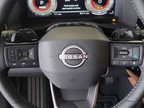 New 2026 Nissan Pathfinder Platinum FWD image 28