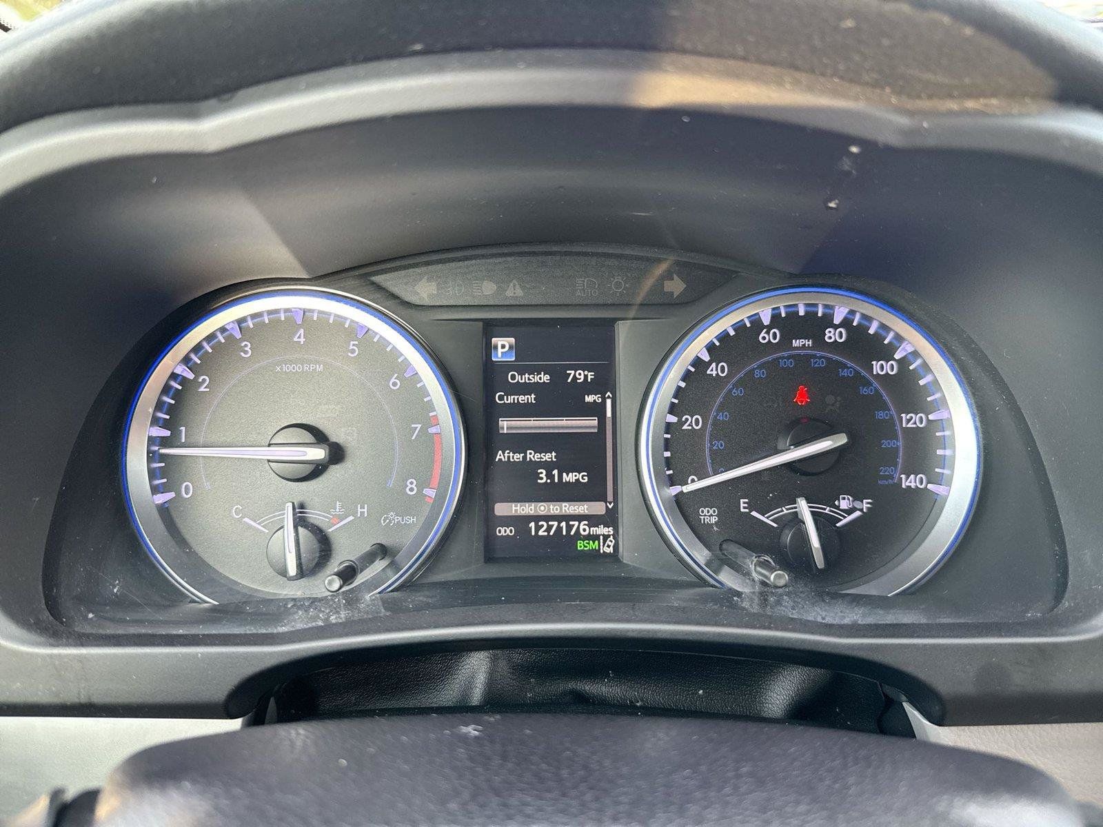 Used 2019 Toyota Highlander Limited Platinum FWD image 7