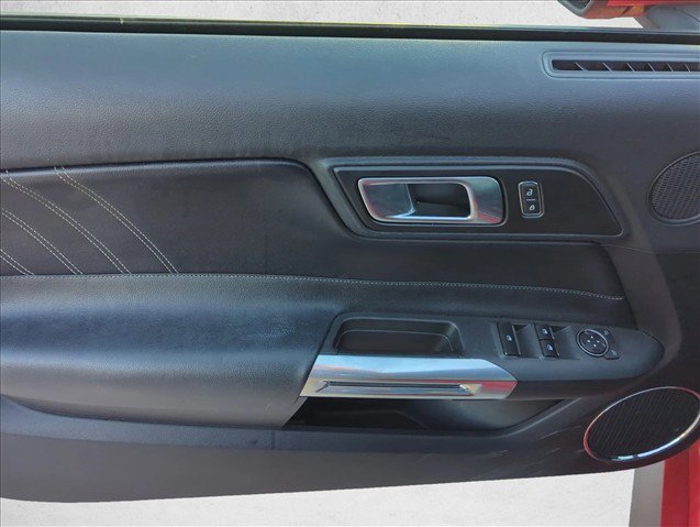 Used 2019 Ford Mustang Premium RWD image 8