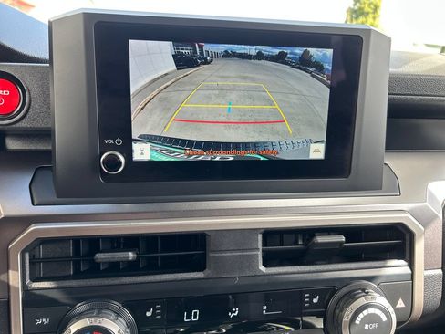 Certified 2025 Toyota 4Runner TRD Off-Road AWD/4WD image 24
