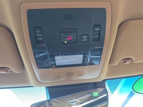 Used 2023 Lexus ES 350 w/ Premium Package image 19