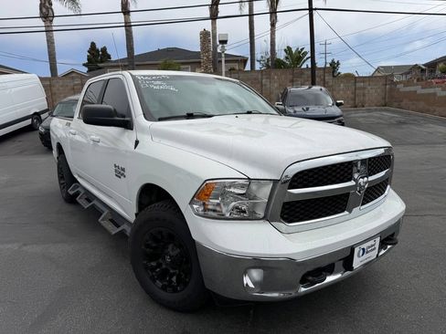 Used 2019 RAM 1500 Classic SLT AWD/4WD image 1