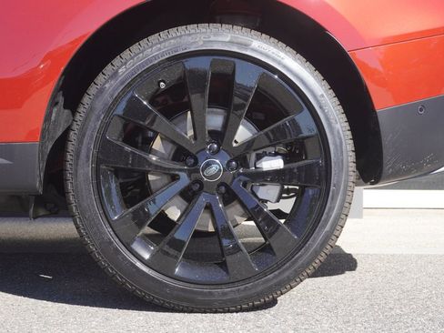 New 2025 Land Rover Range Rover Sport SE image 33