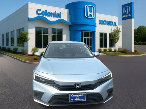 Used 2023 Honda Civic EX image 9