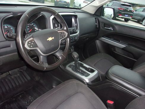 Used 2022 Chevrolet Colorado LT w/ Fleet Safety Package RWD image 10