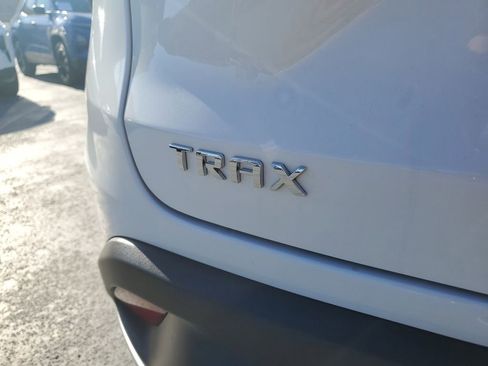 Used 2026 Chevrolet Trax LT image 7