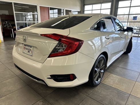 Used 2019 Honda Civic EX image 12