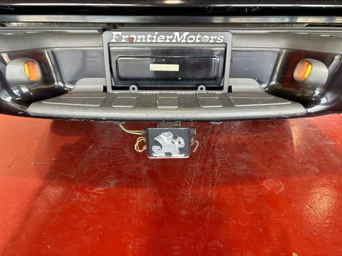 Used 1999 GMC Sonoma SLS w/ Marketing Option Pkg image 25