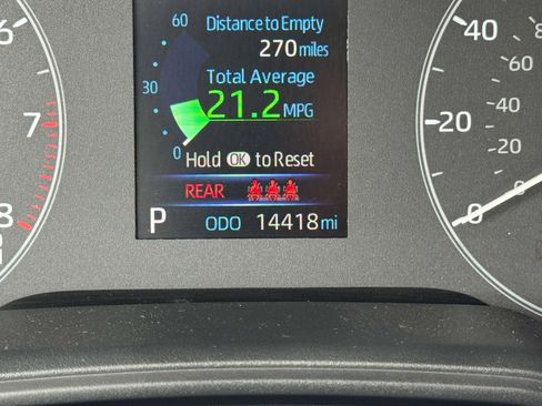 Used 2024 Toyota Corolla Cross L image 29