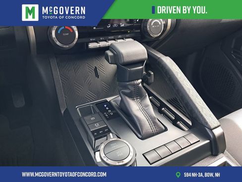 Used 2025 Toyota Tacoma SR5 AWD/4WD image 24