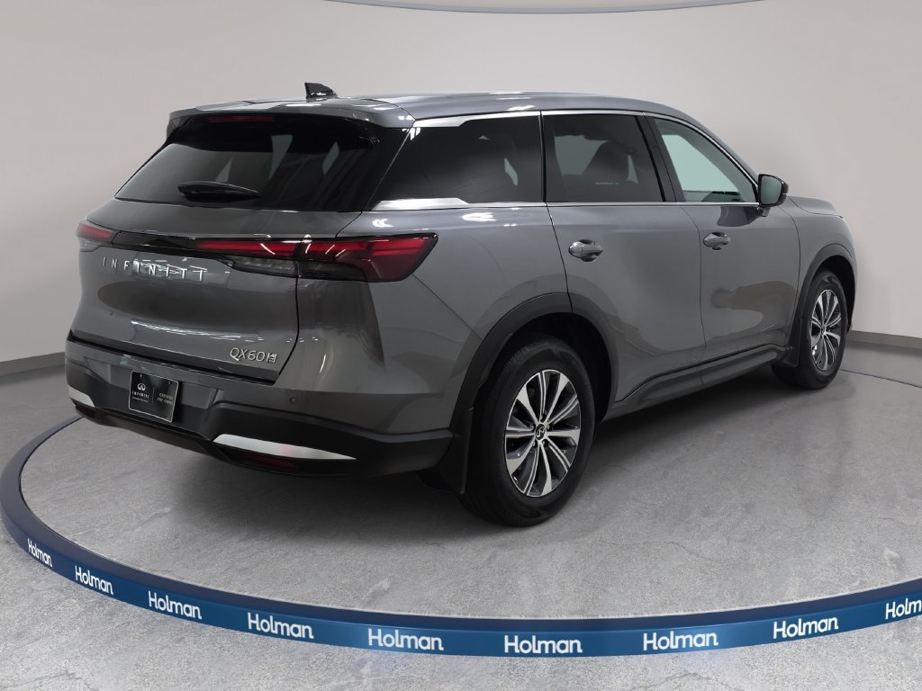 Certified 2026 INFINITI QX60 Pure w/ Cargo Package AWD/4WD image 5