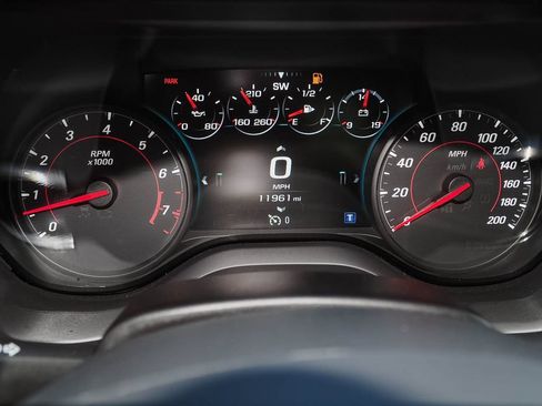 Used 2016 Chevrolet Camaro SS RWD image 16