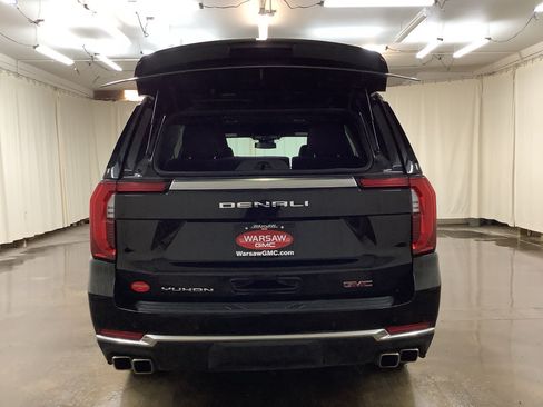 Used 2025 GMC Yukon Denali AWD/4WD image 7