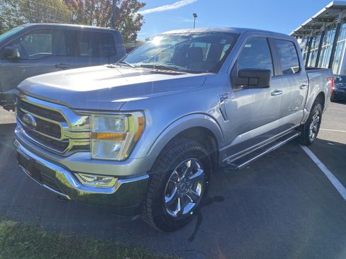 Used 2023 Ford F150 XLT image 4
