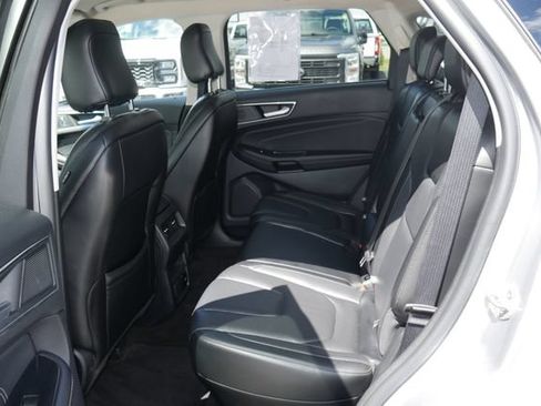 Used 2020 Ford Edge Titanium AWD/4WD image 23