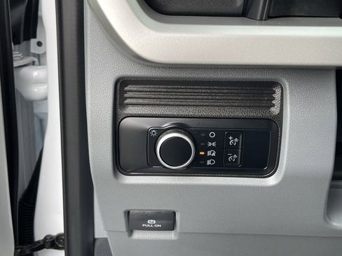 Used 2024 Ford F550 4x4 Regular Cab Super Duty image 20