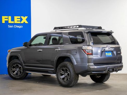 Used 2014 Toyota 4Runner Limited image 3