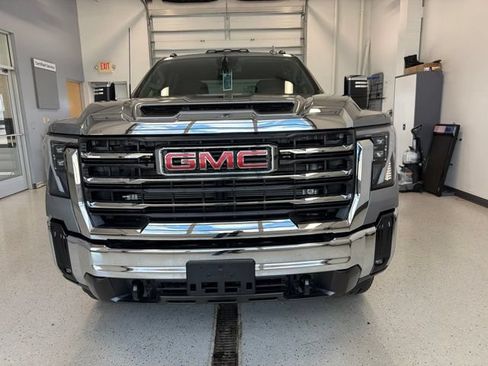 New 2026 GMC Sierra 2500 SLT w/ SLT Convenience Package AWD/4WD image 10