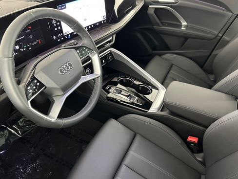 New 2025 Audi Q5 Premium Plus w/ Premium Plus image 9