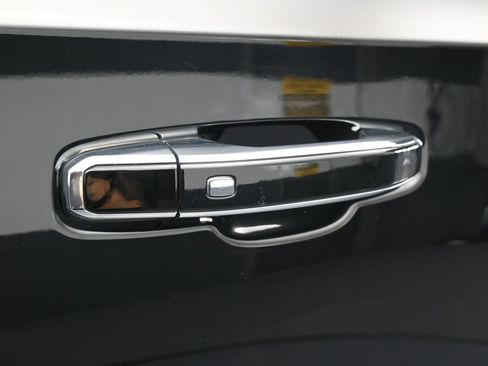 Used 2023 Chevrolet Tahoe High Country RWD image 43