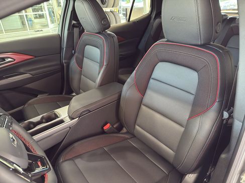 New 2026 Chevrolet Equinox EV RS image 4