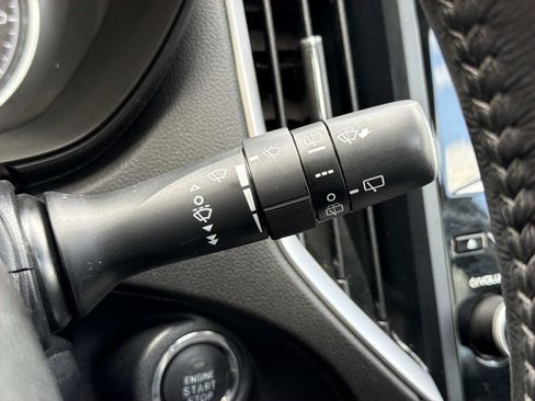 Used 2023 Subaru Forester Premium AWD/4WD image 19