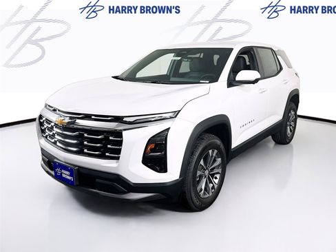 New 2026 Chevrolet Equinox LT w/ Convenience Package II AWD/4WD image 1
