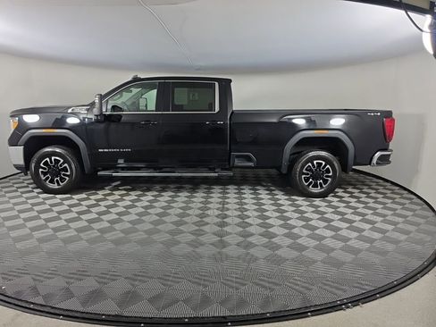 Used 2020 GMC Sierra 2500 SLE w/ SLE Convenience Package image 2