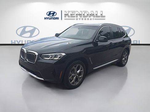 Used 2024 BMW X3 xDrive30i w/ Premium Package w/ZPA AWD/4WD image 3