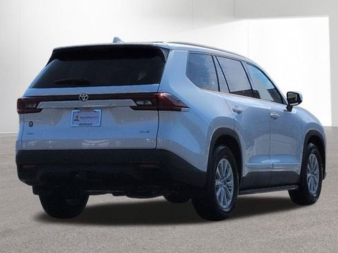 New 2026 Toyota Grand Highlander XLE image 5