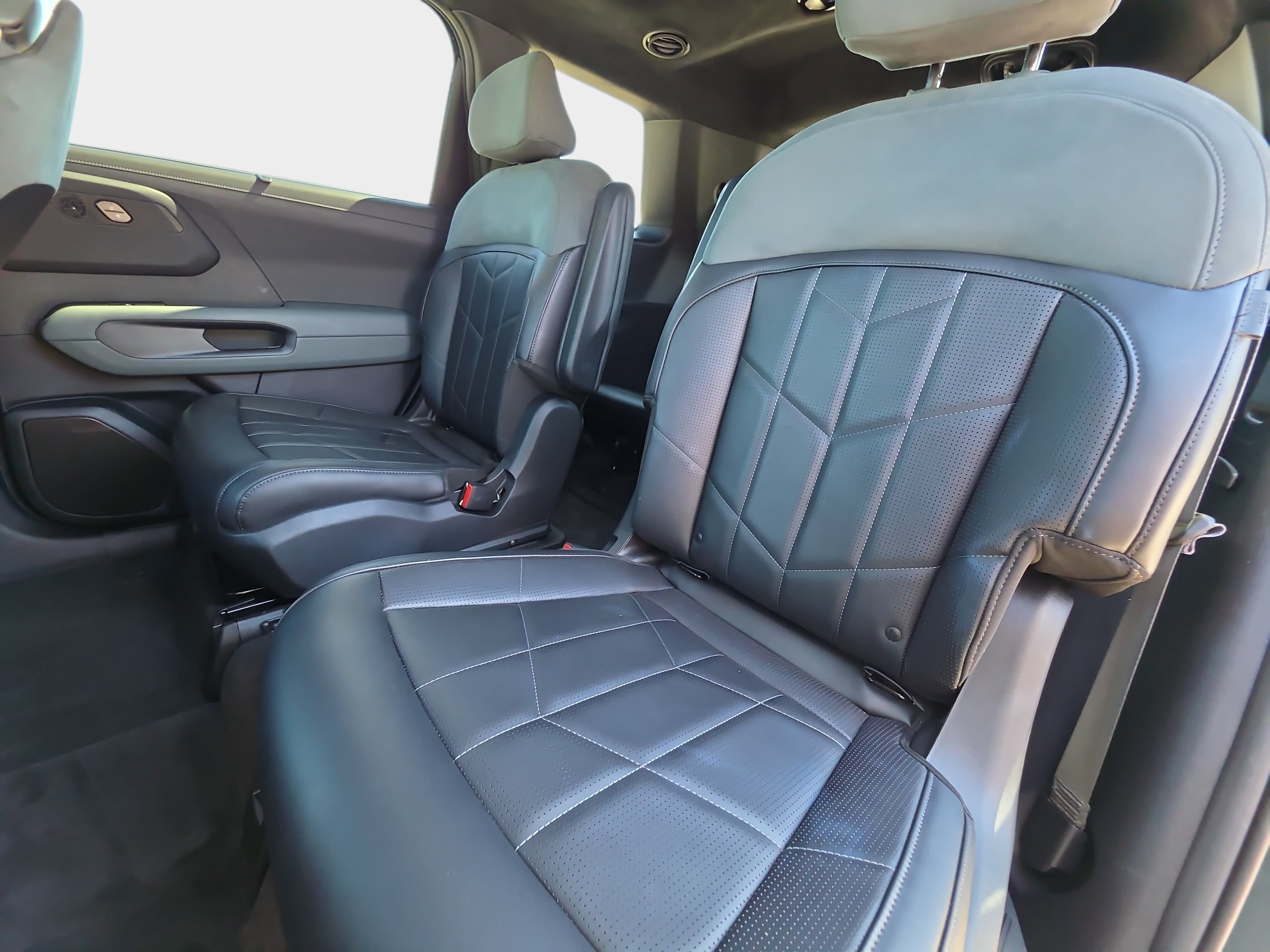Used 2027 Kia Telluride X-Line SX Prestige AWD/4WD image 16