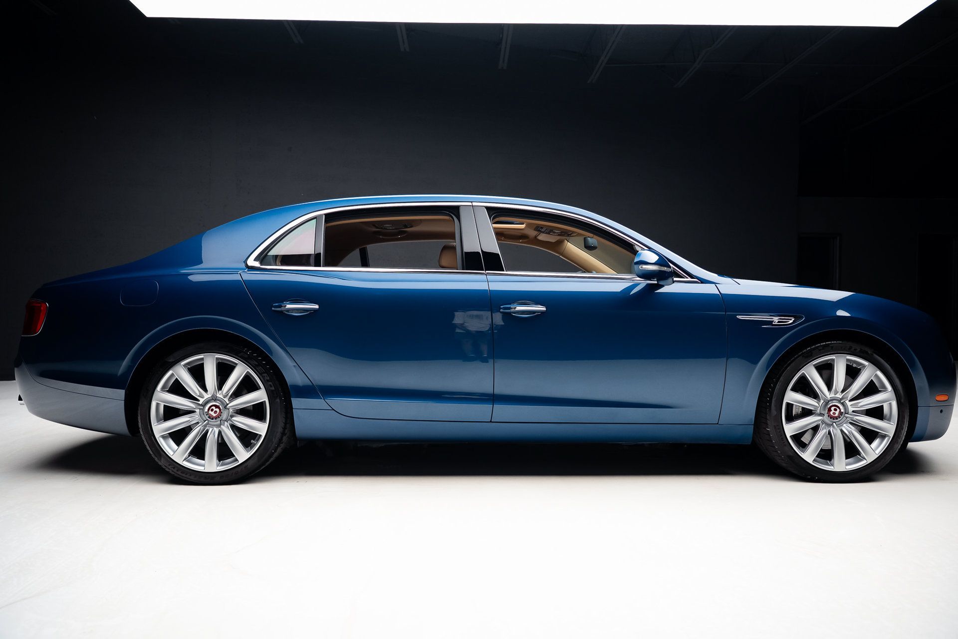 Used 2016 Bentley Flying Spur V8 AWD/4WD image 35