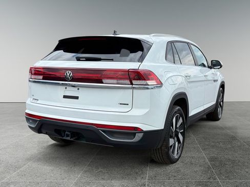 Used 2024 Volkswagen Atlas Cross Sport SE AWD/4WD image 6