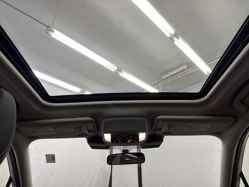 Used 2024 Subaru Forester Premium image 22