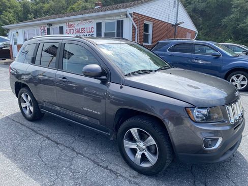 Used 2016 Jeep Compass High Altitude AWD/4WD image 4