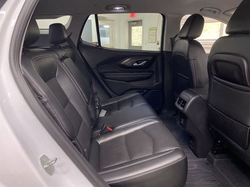 Used 2023 GMC Terrain SLT image 19
