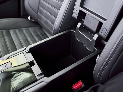 New 2026 Mitsubishi Outlander SE FWD image 49