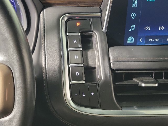 Used 2023 Chevrolet Tahoe High Country RWD image 33