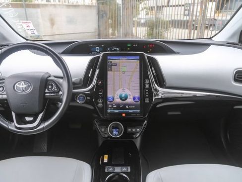 Used 2022 Toyota Prius Prime Limited FWD image 13
