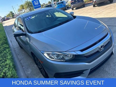 Used 2018 Honda Civic EX image 3
