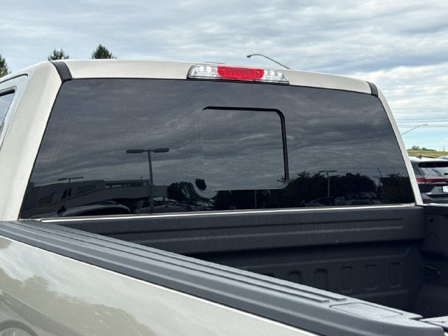 Used 2018 Ford F150 Platinum w/ Equipment Group 701A Luxury AWD/4WD image 17