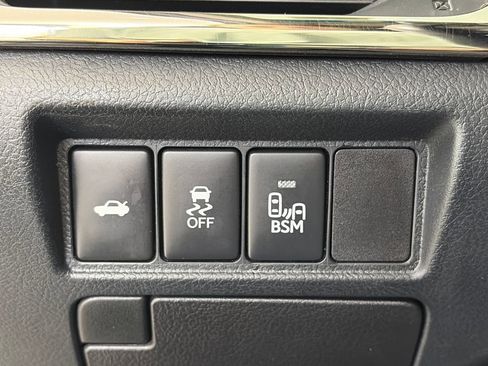 Used 2014 Toyota Avalon XLE Touring FWD image 24