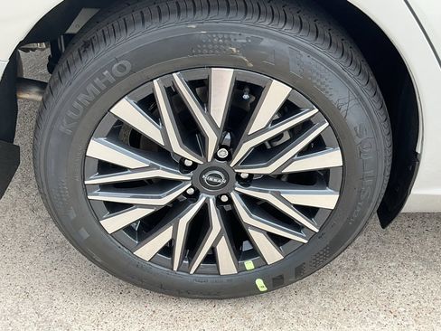 New 2026 Nissan Altima 2.5 SV FWD image 7