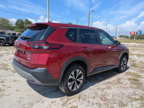 Used 2023 Nissan Rogue SV FWD image 4