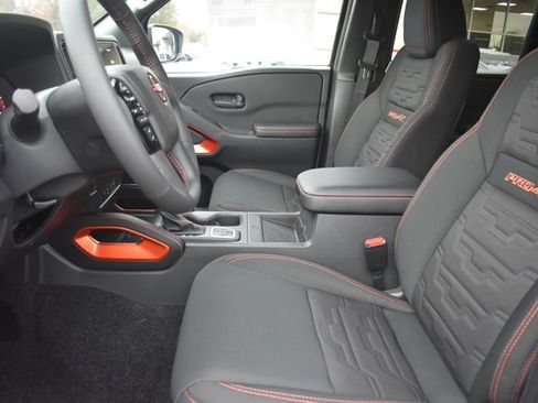 New 2026 Nissan Frontier PRO-4X w/ Pro-4x Convenience Package image 16